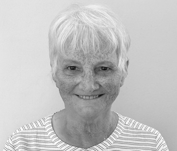 Jacki O'Neill profile pic 2 grayscale 360x308